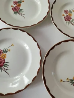 6 assiettes à dessert HBCM Montereau modèle Huguette