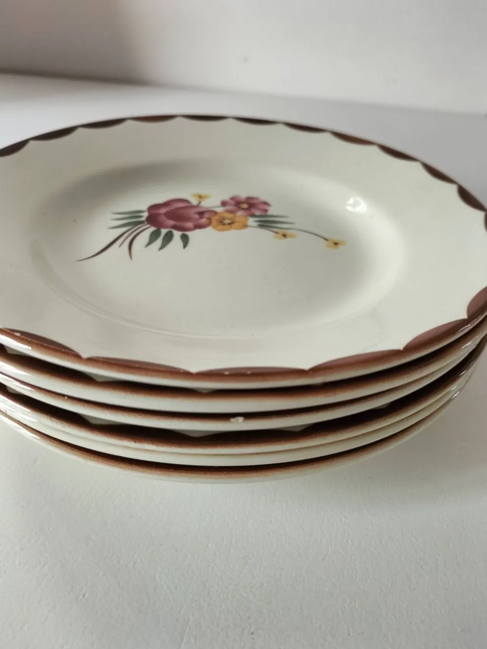 6 assiettes à dessert HBCM Montereau modèle Huguette