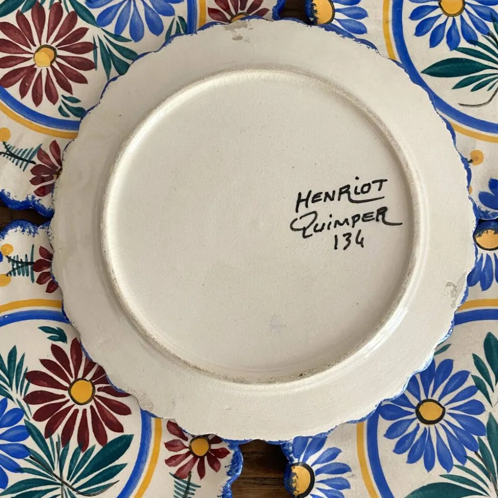 Assiettes à dessert Henriot Quimper , Faïence peinte à la main