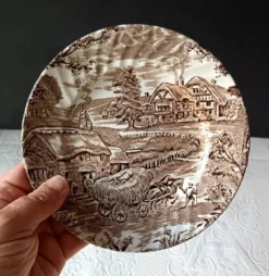 6 assiettes dessert marron et blanche Ridgway