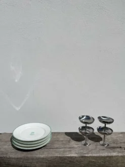4 assiettes à dessert monogrammées