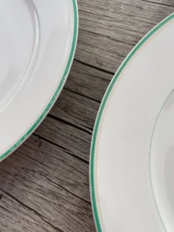 4 assiettes à dessert monogrammées
