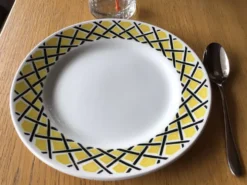 6 Assiettes dessert motif tressage jaune et noir