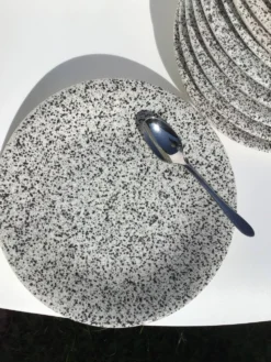 10 Assiettes dessert mouchetées gris noir