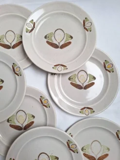Assiettes à dessert St Amand 1970