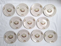 Assiettes à dessert St Amand 1970