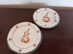 4 assiettes à dessert St Amand