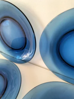 6 assiettes à dessert Vereco bleu saphir – Années 1970