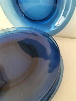 6 assiettes à dessert Vereco bleu saphir – Années 1970