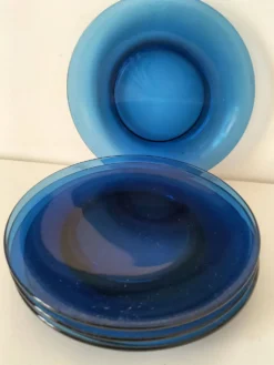 6 assiettes à dessert Vereco bleu saphir – Années 1970