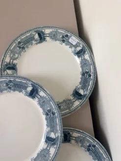 4 assiettes à dessert vintage de CM&C modèle Massena 220618