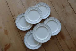 6 assiettes à dessert vintage estampillées Longchamp liseré fleuri