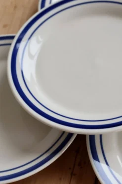 4 assiettes à dessert vintage faïence– double liseré bleu style bistrot