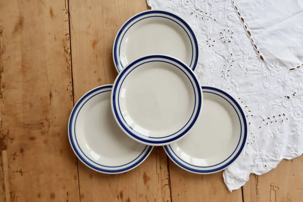 4 assiettes à dessert vintage faïence– double liseré bleu style bistrot