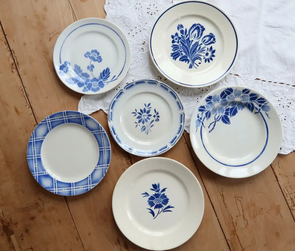 6 assiettes à dessert vintage faïence dépareillée bleue blanche