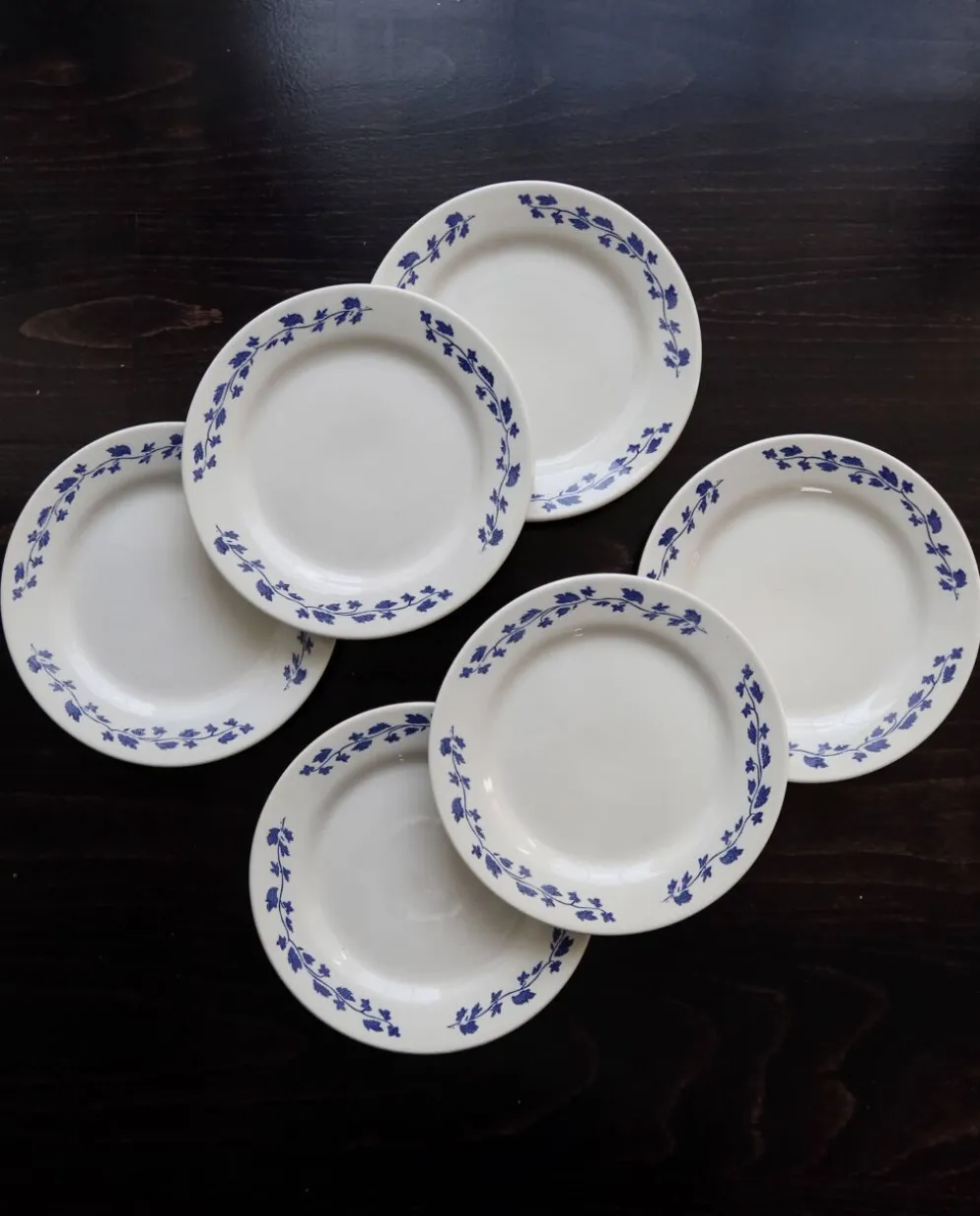 6 assiettes à dessert vintage – faïence Oxford – Blanc & bleu