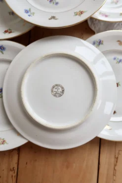 6 assiettes à dessert vintage porcelaine de Limoges – fleurettes