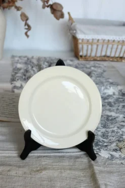 4 assiettes à dessert vintage porcelaine anglaise liseré perlé