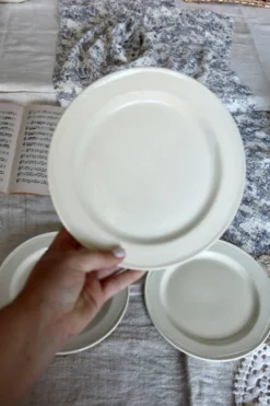 4 assiettes à dessert vintage porcelaine anglaise liseré perlé