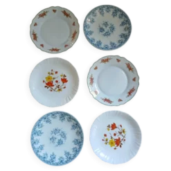 6 assiettes à dessert vintages en Arcopal