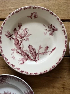 Assiettes dépareillées