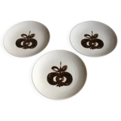 3 assiettes à désert
