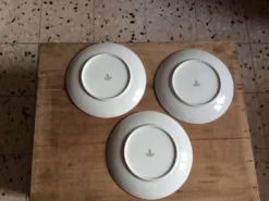 3 assiettes à désert