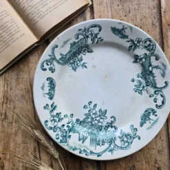 Assiette semi-creuse modèle Marine, Terre de fer