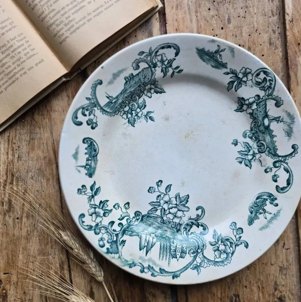 Assiette semi-creuse modèle Marine, Terre de fer