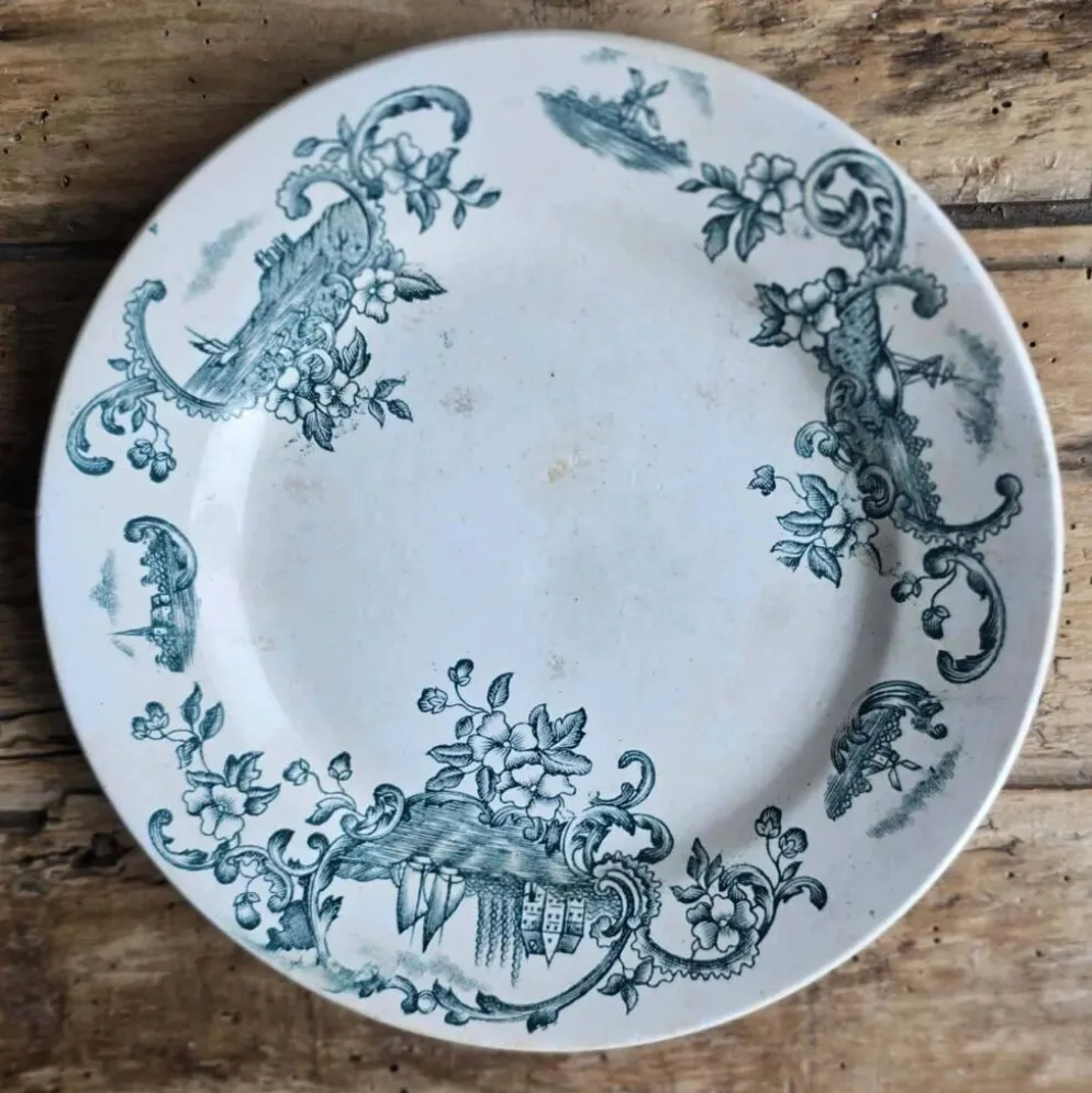 Assiette semi-creuse modèle Marine, Terre de fer