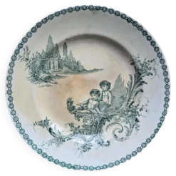 Assiette semi-creuse, Modèle Trianon, Chérubins verts