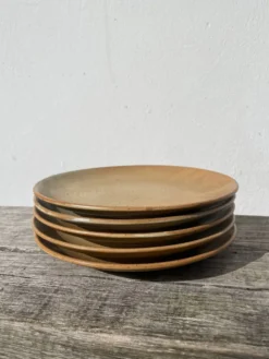 5 assiettes en dessert en grès beige