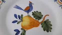 3 assiettes en faïence
