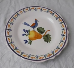 3 assiettes en faïence