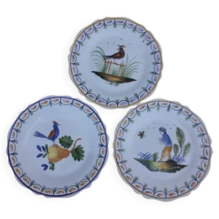 3 assiettes en faïence
