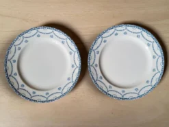 6 assiettes en faïence anglaise "Cheltenham" — F. Winkle & Co