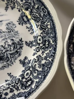 Assiettes en faïence Luneville décor anglais