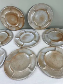 Assiettes en grès