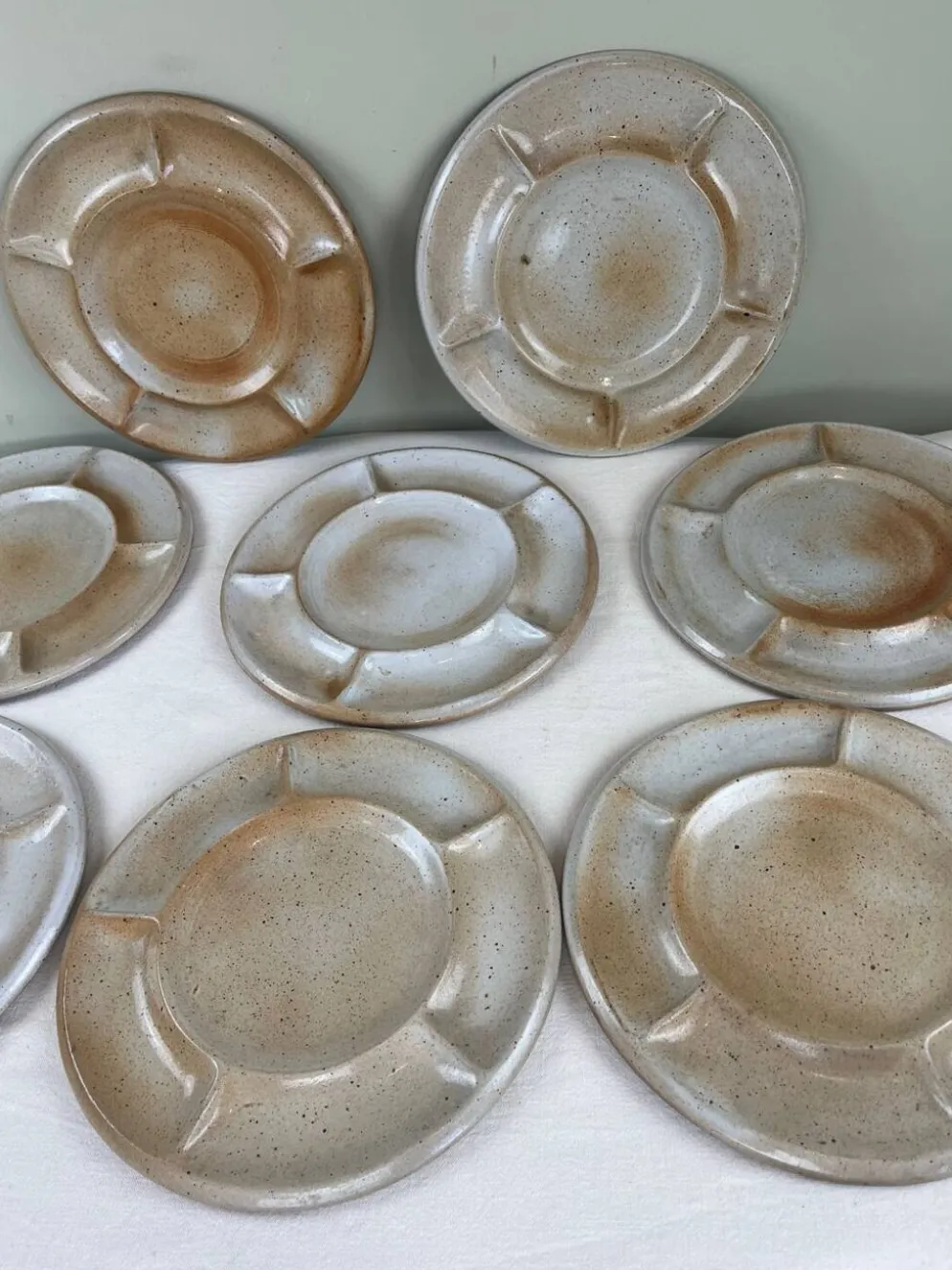 Assiettes en grès