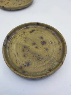 Assiettes en grès Deblander