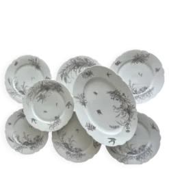 8 assiettes en porcelaine et 1 plat CH Pillivuyt & Cie