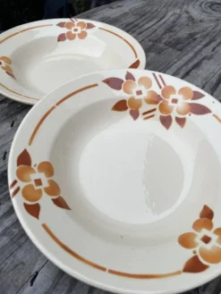 2 assiettes faïence française