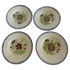 Assiettes à fleurs