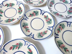 8 assiettes Henriot Quimper