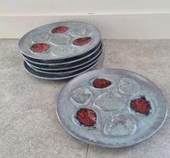 6 assiettes à huiles en grès
