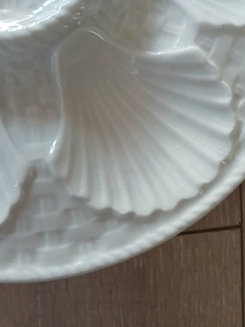 8 assiettes à huitres anciennes Longchamp