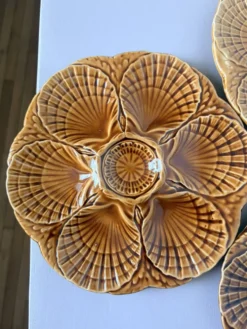 3 assiettes à huitres de Sarreguemines 250907