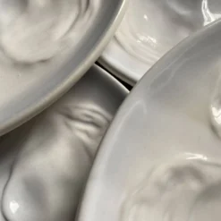 12 assiettes à huitres Saint Amand bleu ciel et blanc