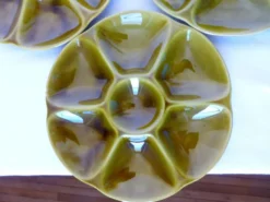 3 assiettes à huitres vintage de Gien en porcelaine 2106173