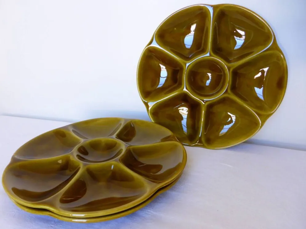 3 assiettes à huitres vintage de Gien en porcelaine 2106173